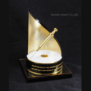 โล่รางวัล ออกแบบพิเศษ Restylane